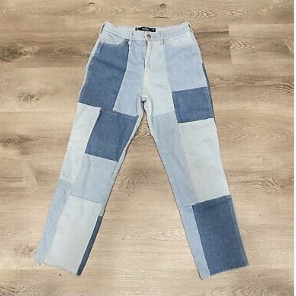 Hollister Ultra High Rise Mom Jean Patchwork Denim Vintage Style Women’s 3R